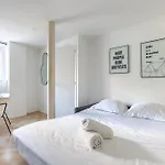 Apartment Charming La Chapelle Paris